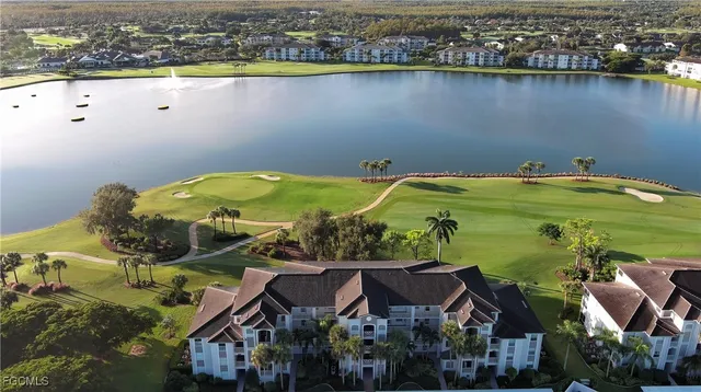 $319,900 | 8076 Queen Palm Lane, Unit 436, Fort Myers, FL 33966