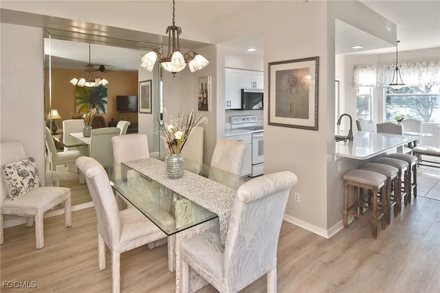 $319,900 | 8076 Queen Palm Lane, Unit 436, Fort Myers, FL 33966