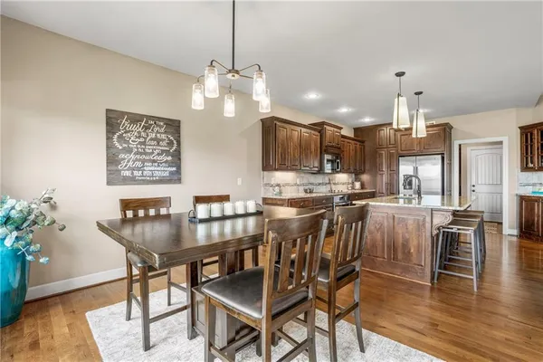 $539,000 | 1696 Northeast Parkwood Drive, Lee's Summit, MO 64064
