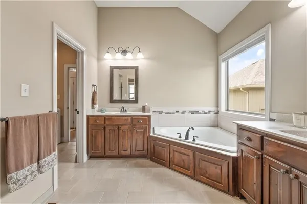 $539,000 | 1696 Northeast Parkwood Drive, Lee's Summit, MO 64064