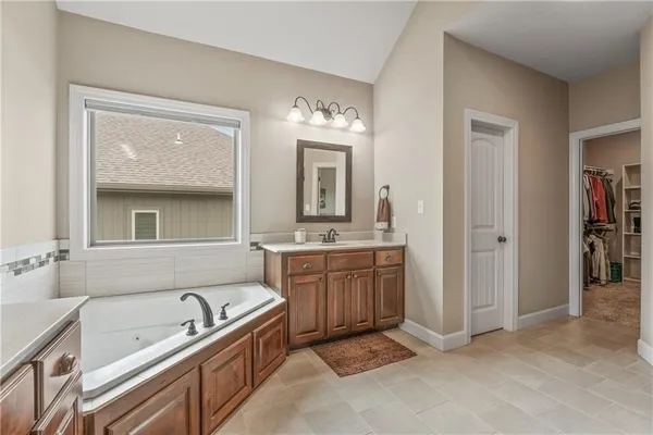 $539,000 | 1696 Northeast Parkwood Drive, Lee's Summit, MO 64064