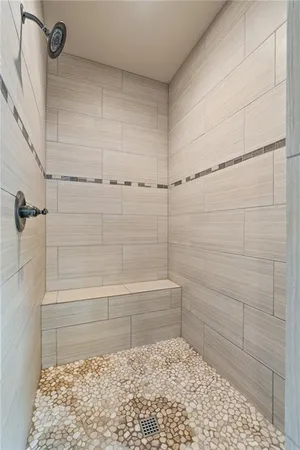 $539,000 | 1696 Northeast Parkwood Drive, Lee's Summit, MO 64064