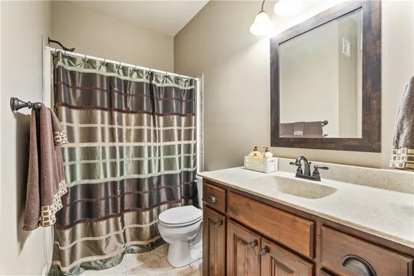 $539,000 | 1696 Northeast Parkwood Drive, Lee's Summit, MO 64064