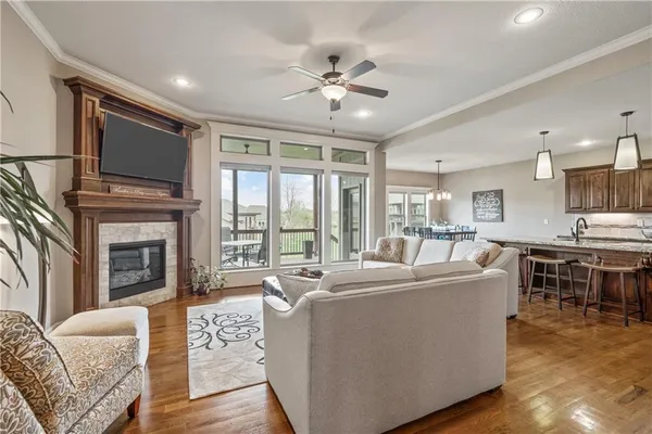 $539,000 | 1696 Northeast Parkwood Drive, Lee's Summit, MO 64064