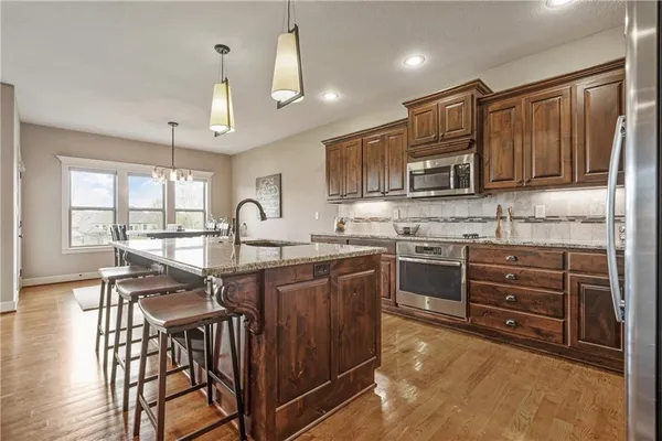 $539,000 | 1696 Northeast Parkwood Drive, Lee's Summit, MO 64064