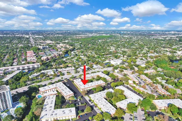 $1,800 | 9 Northeast 19th Court, Unit 111C, Wilton Manors, FL 33305