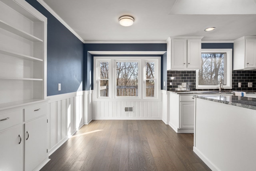 87 Hilldale Road Ashland, MA 01721 - Photo 3 of 19