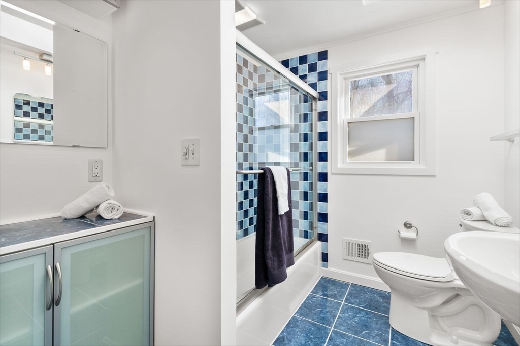 87 Hilldale Road Ashland, MA 01721 - Photo 10 of 19