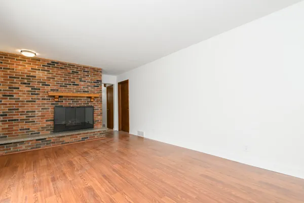 $599,900 | 21300 Astolat Drive, Brookfield, WI 53045