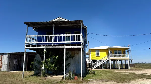 $175,000 | 7437 South 7th Avenue, Sabine Pass, TX 77655