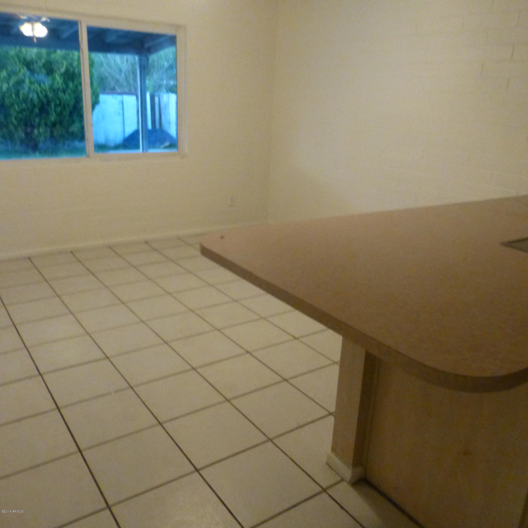 1642 West Darrel Road Phoenix, AZ 85041 - Photo 10 of 20 1642 W Darrel 07
