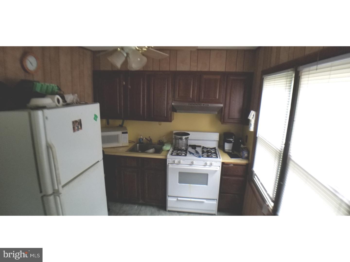 10 Benton Road Trenton, NJ 08610 - Photo 5 of 11 Kitchen