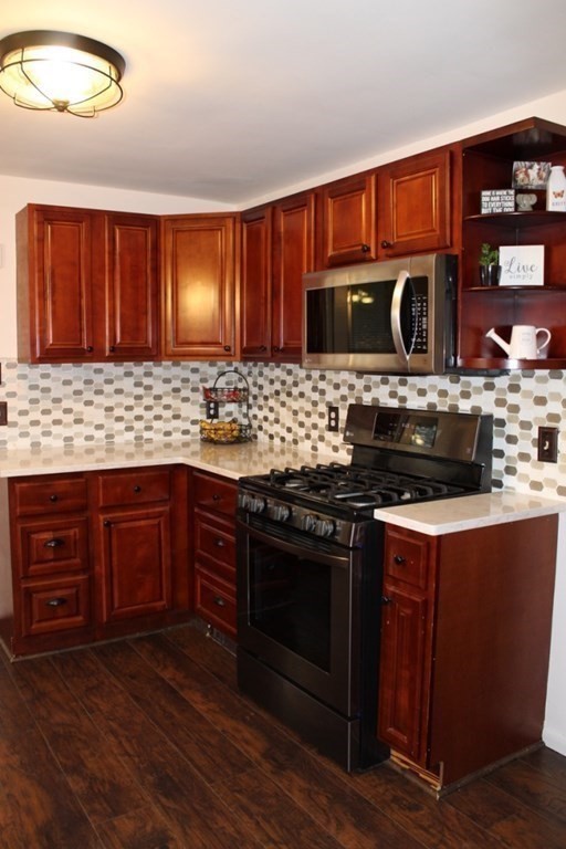 49 Old North Road Hudson, MA 01749 - Photo 3 of 28 Gallery Image 3