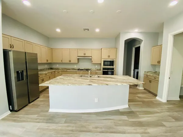 $2,500 | 2828 Patagonia Court, San Tan Valley, AZ 85144