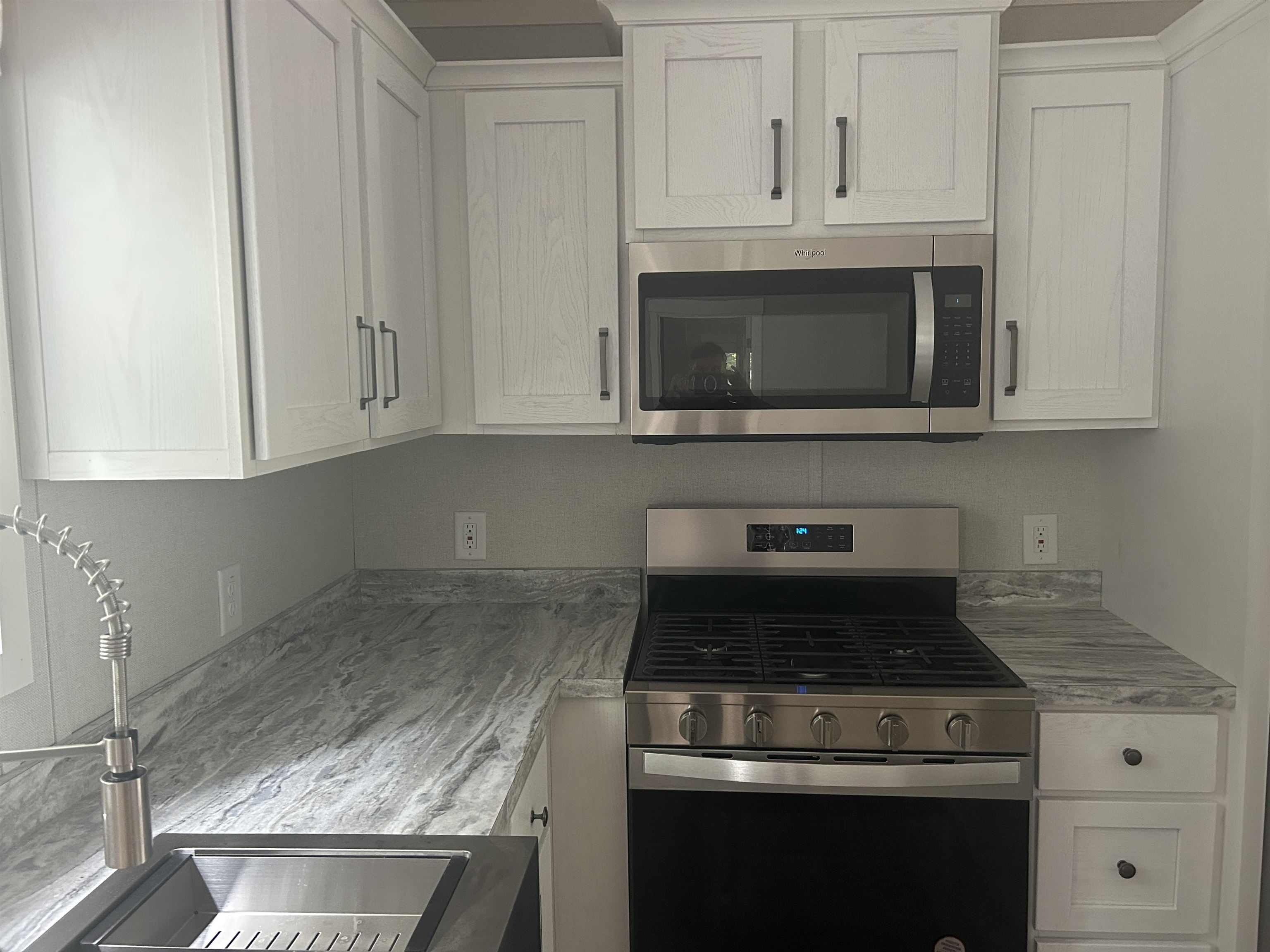 137 Salmon Falls Road Rochester, NH 03868 - Photo 15 of 31 Gallery Image 15