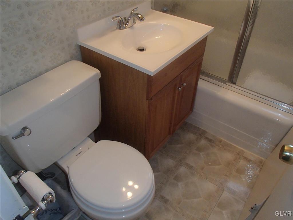 1514 Catasauqua Road Bethlehem, PA 18017 - Photo 9 of 12 Gallery Image 9