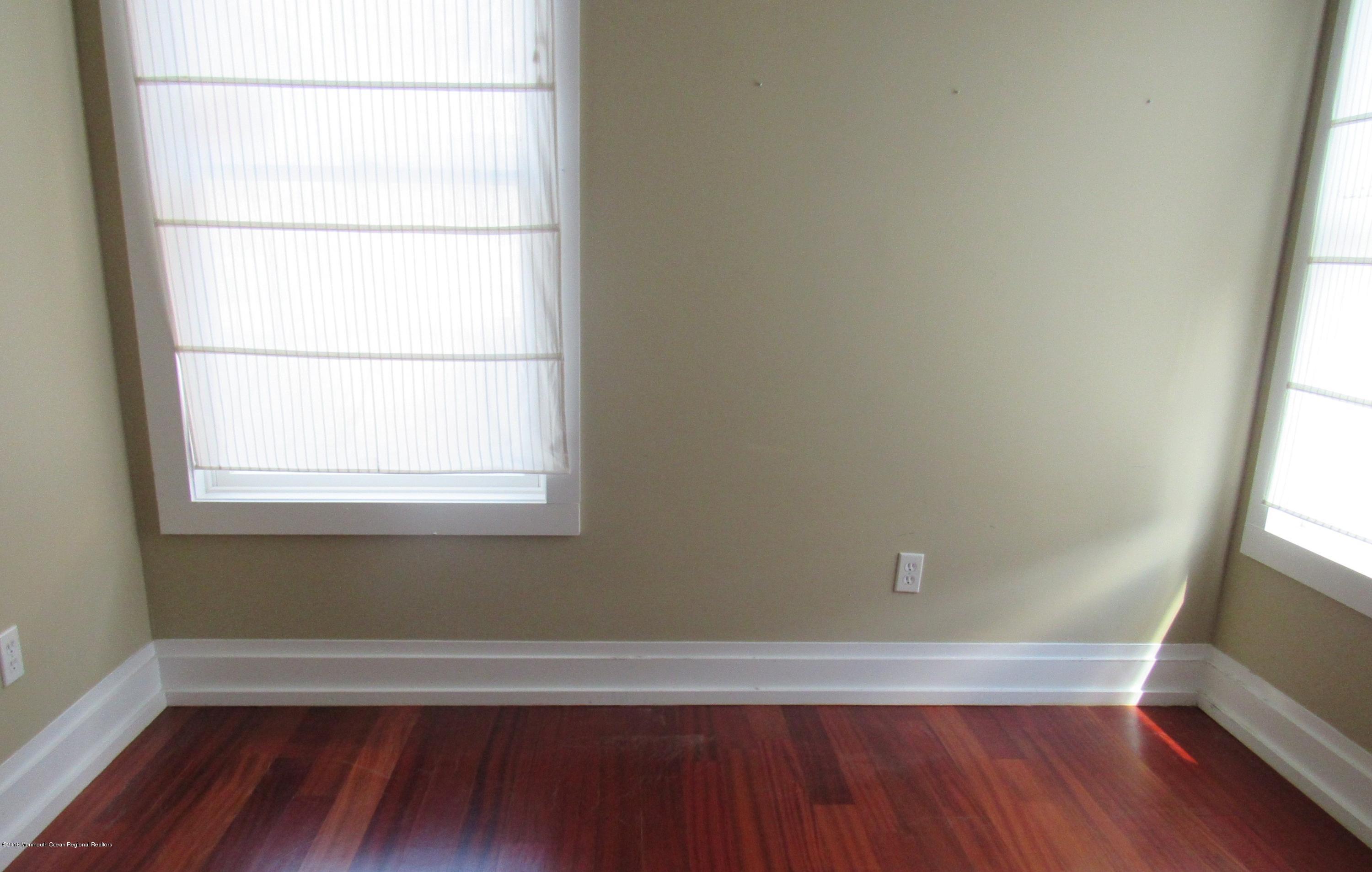 53 Surf Way Lavallette, NJ 08735 - Photo 10 of 10 surf bedroom3
