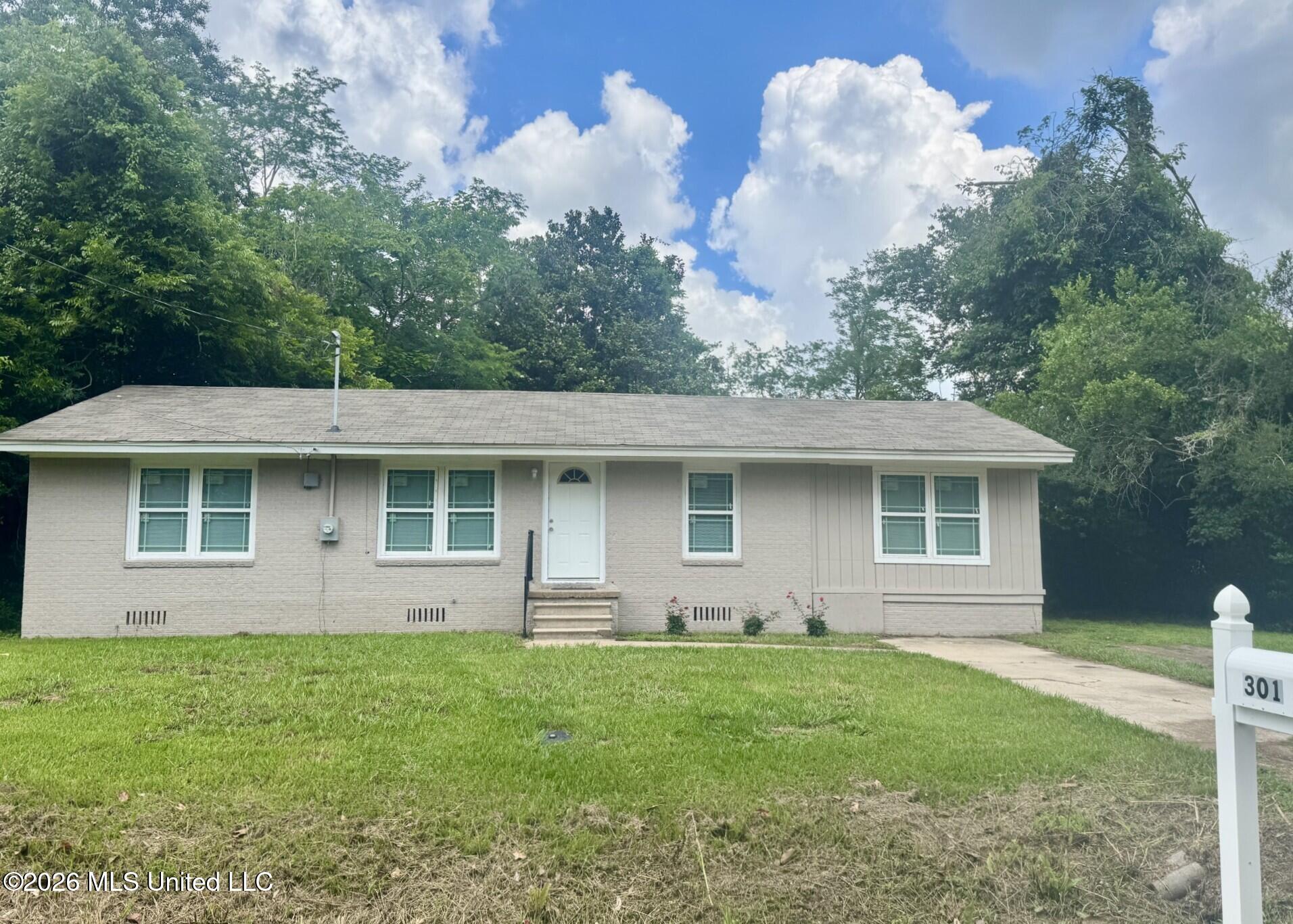 301 Ferriday Drive Ridgecrest, LA 71334 - Photo 1 of 34 301` jpeg