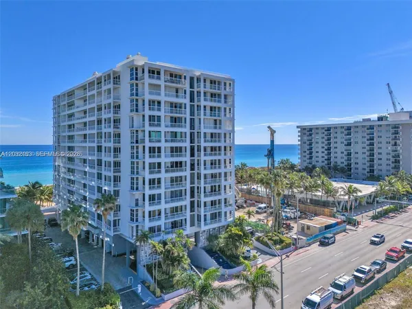 $3,200 | 9341 Collins Avenue, Unit 1006, Surfside, FL 33154