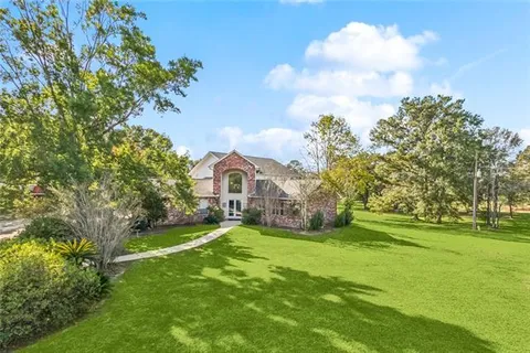 $600,000 | 79463 Hwy 1129 (n Lee Rd) Covington La, Covington, LA 70435