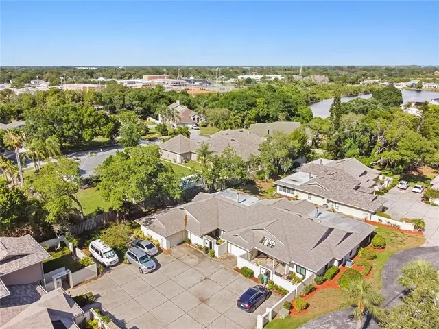 $290,000 | 103 Lakeside Colony Drive, Tarpon Springs, FL 34689