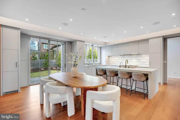 $5,750,000 | 7029 Longwood Drive, Bethesda, MD 20817