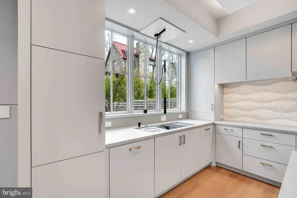 $5,750,000 | 7029 Longwood Drive, Bethesda, MD 20817