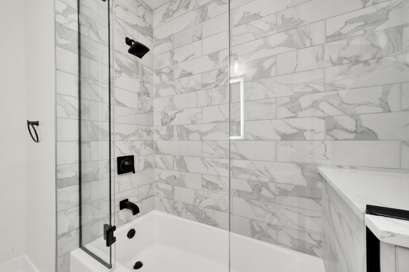 122 West Tower Road Barrington, IL 60010 - Photo 8 of 36 Gallery Image 8