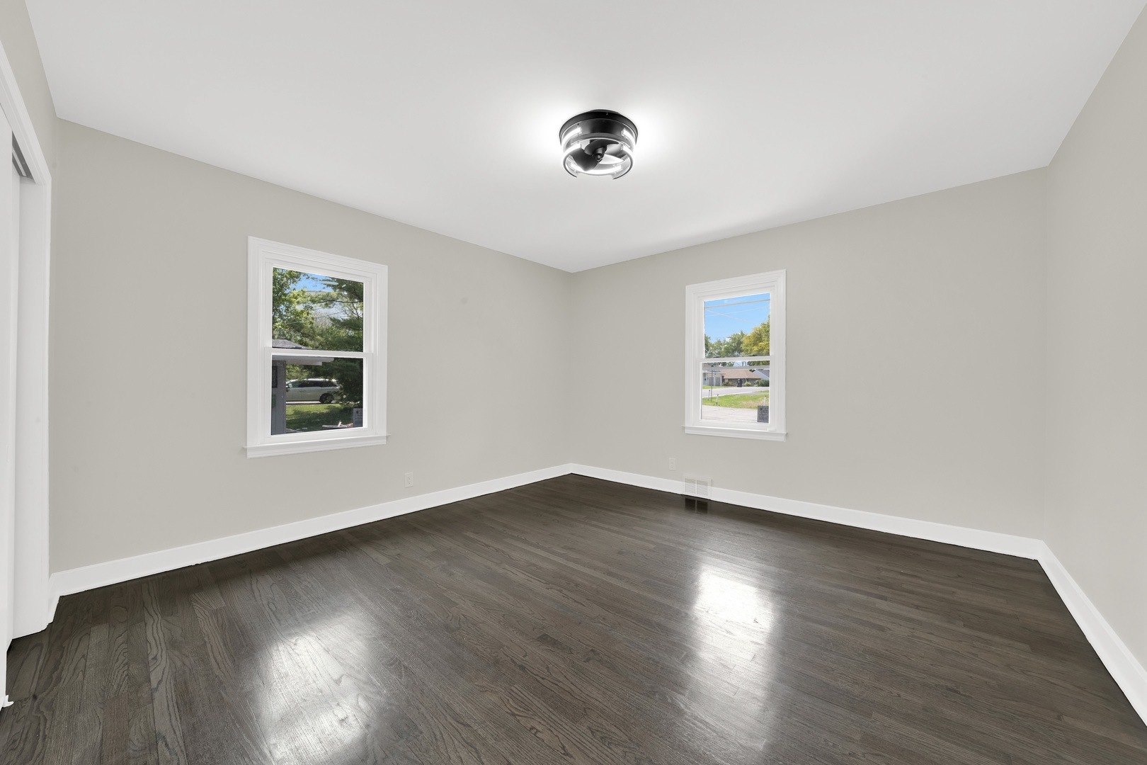 122 West Tower Road Barrington, IL 60010 - Photo 10 of 36 Gallery Image 10