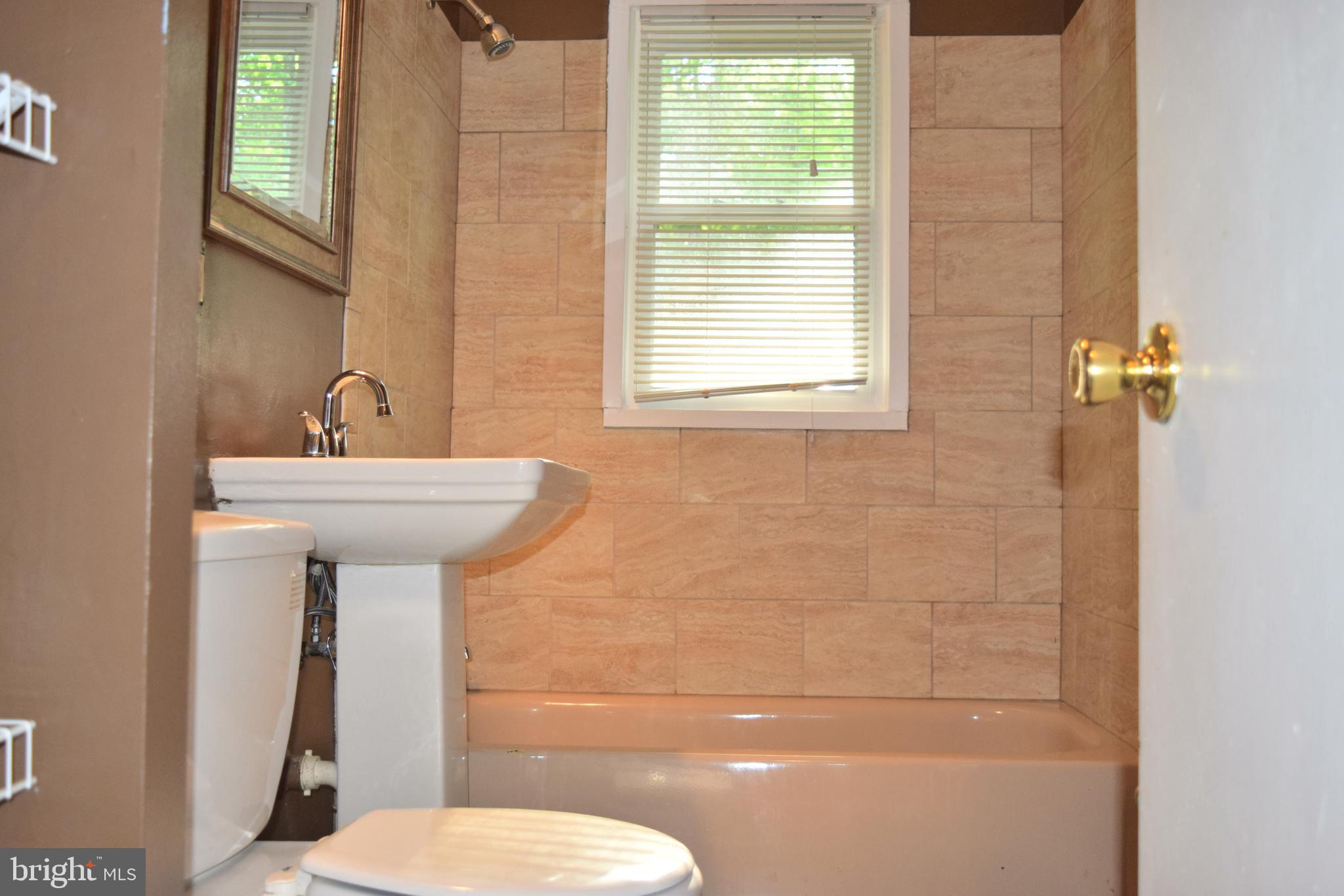 4312 Granby Road Woodbridge, VA 22193 - Photo 17 of 23 Gallery Image 17