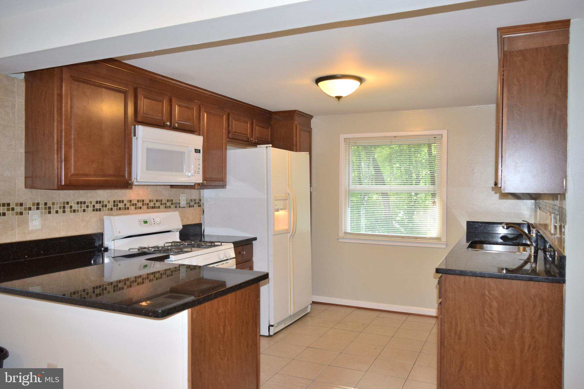 4312 Granby Road Woodbridge, VA 22193 - Photo 6 of 23 Gallery Image 6