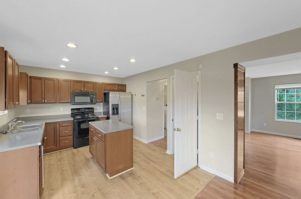 317 Rurel Court Burlington, KY 41005 - Photo 7 of 33 Gallery Image 7