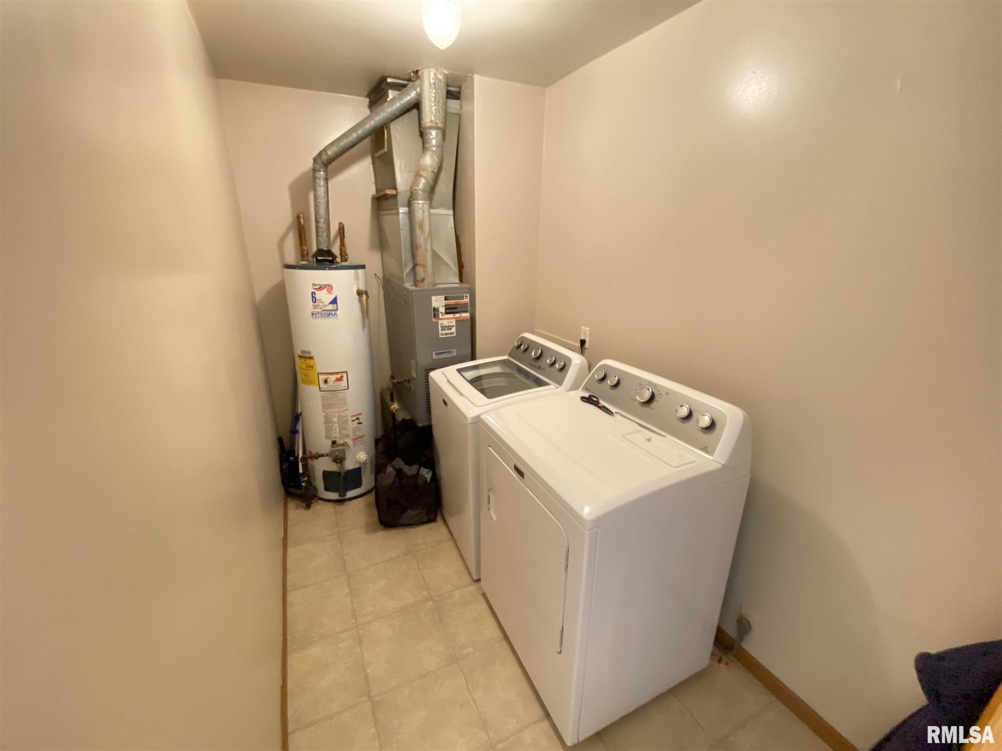 309 Water Street Rochester, IL 62563 - Photo 10 of 15