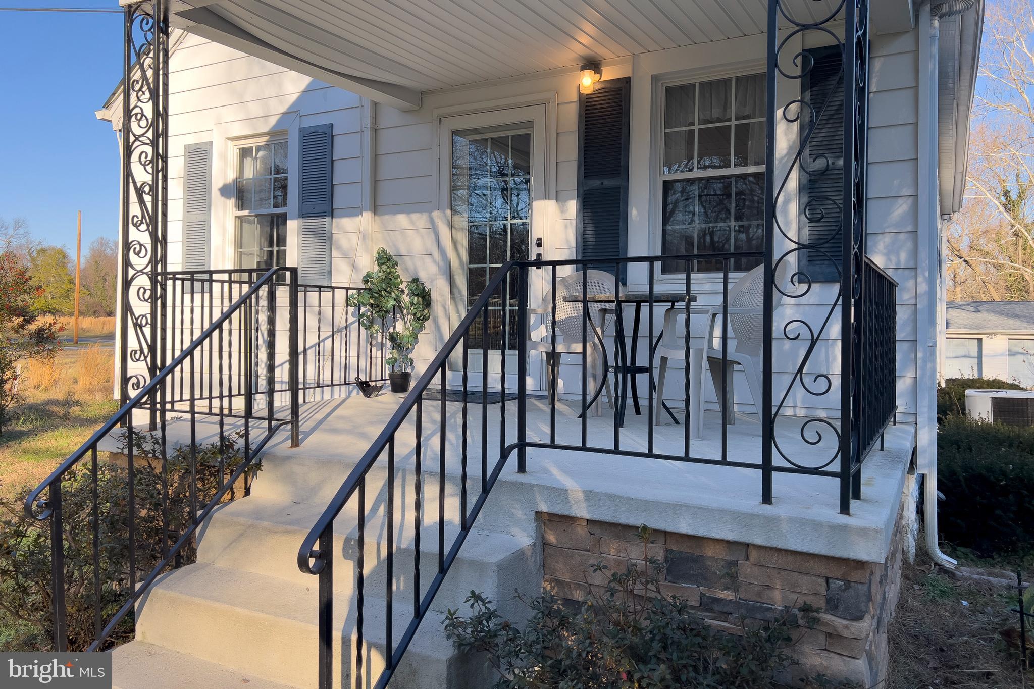 6905 Highbridge Road Bowie, MD 20720 - Photo 4 of 37 Front Porch