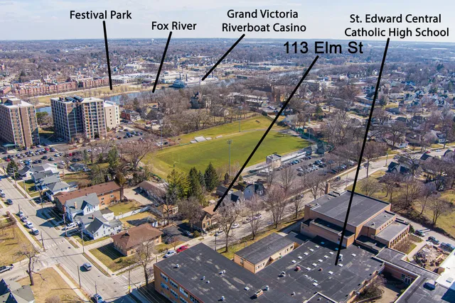 $1,950 | 113 Elm Street, Unit B, Elgin, IL 60123