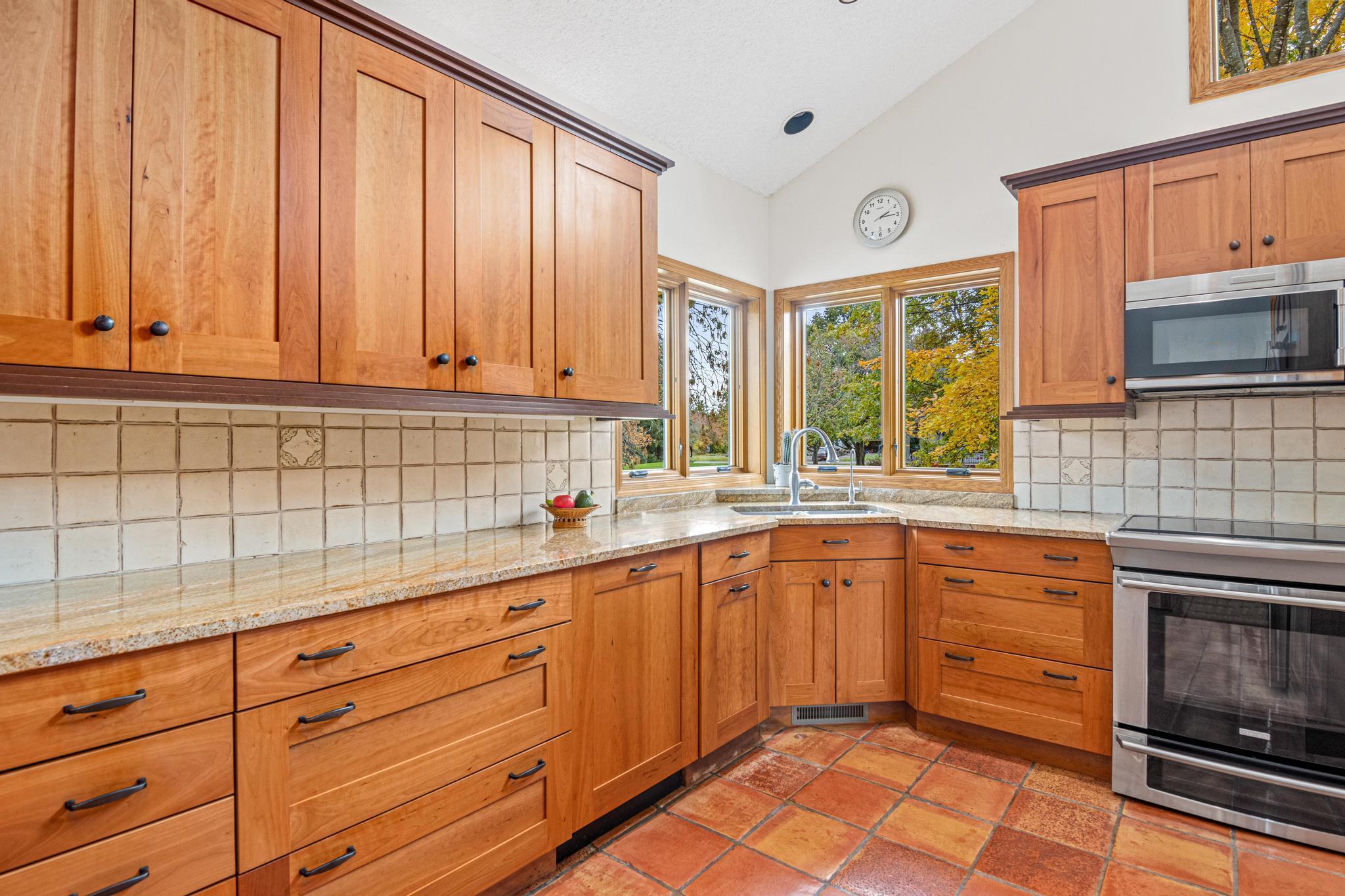 4 Raven Road North Oaks, MN 55127 - Photo 11 of 39 Gallery Image 11