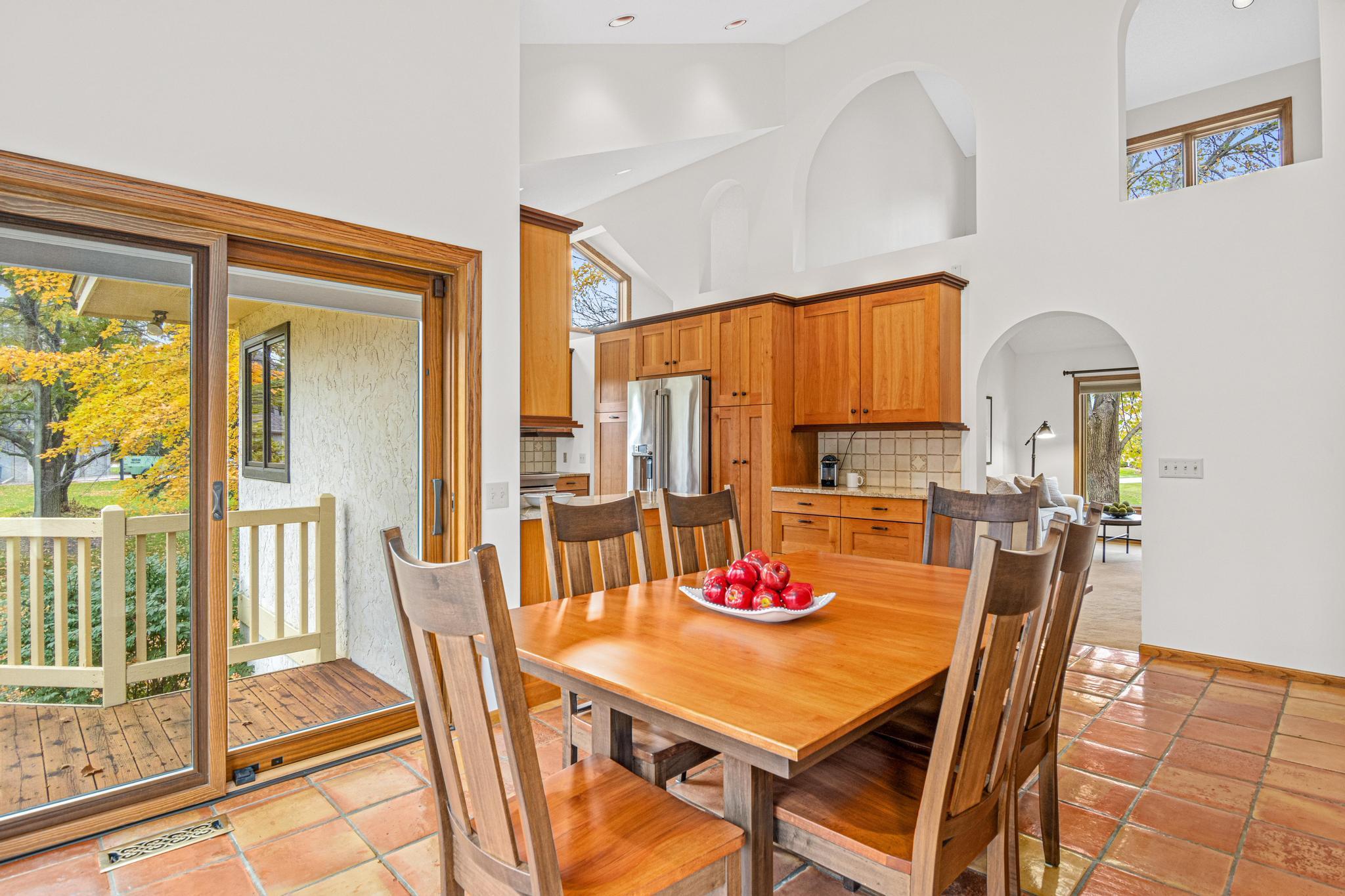 4 Raven Road North Oaks, MN 55127 - Photo 9 of 39 Gallery Image 9