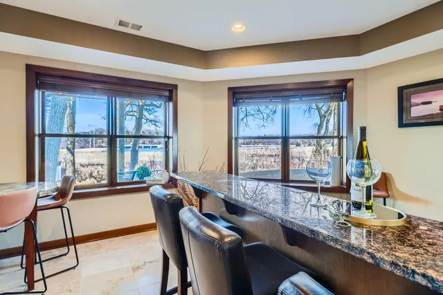 $2,995,000 | 19900 Cottagewood Road, Deephaven, MN 55331