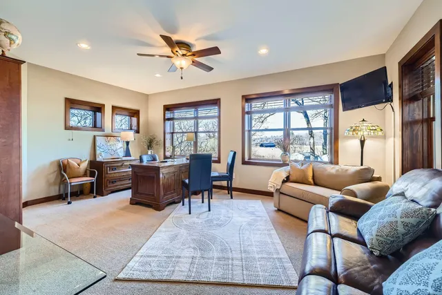 $2,995,000 | 19900 Cottagewood Road, Deephaven, MN 55331