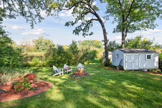 $2,995,000 | 19900 Cottagewood Road, Deephaven, MN 55331