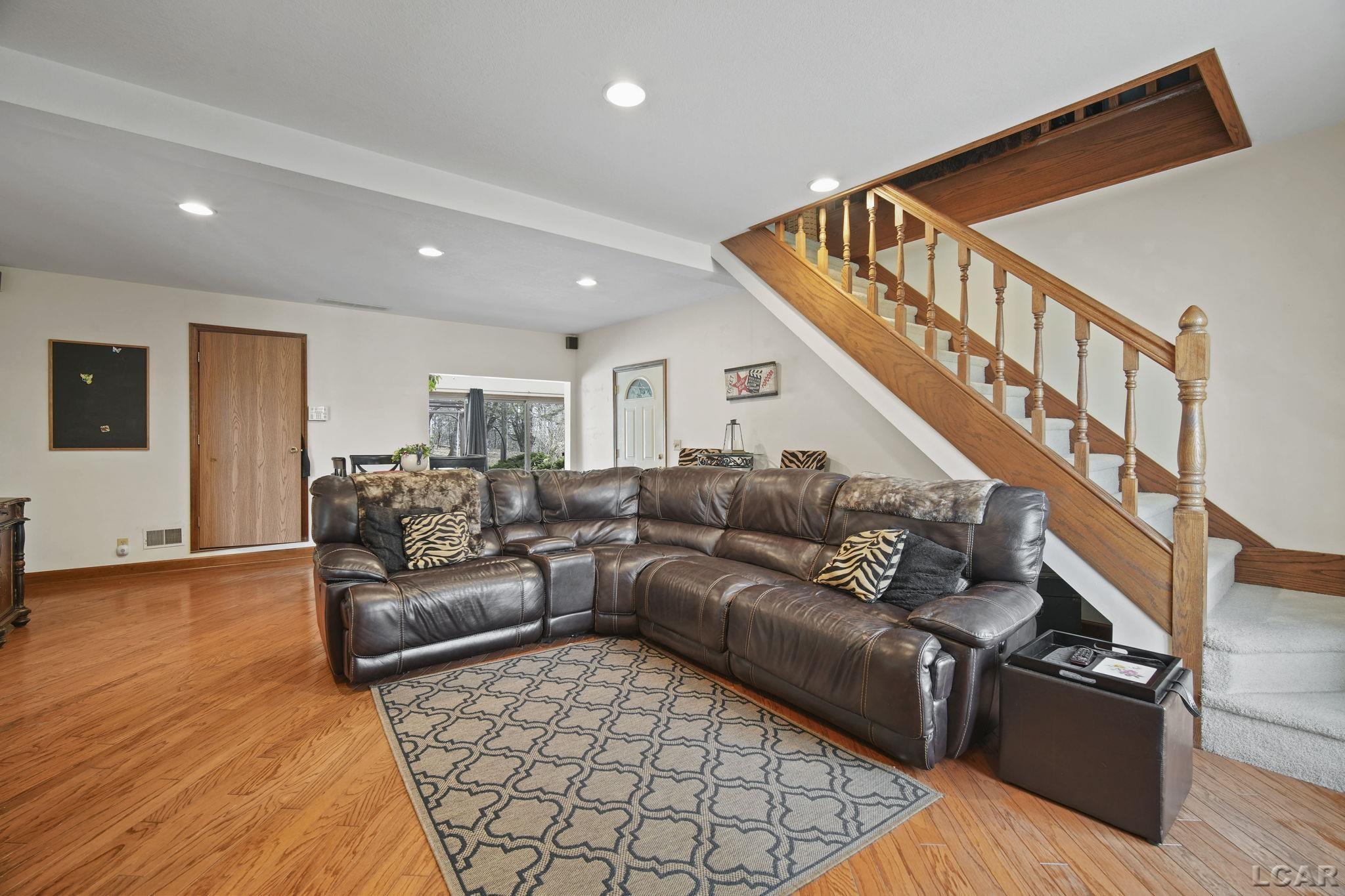 3035 Spielman Road Adrian, MI 49221 - Photo 21 of 49 50097620-20.JPG