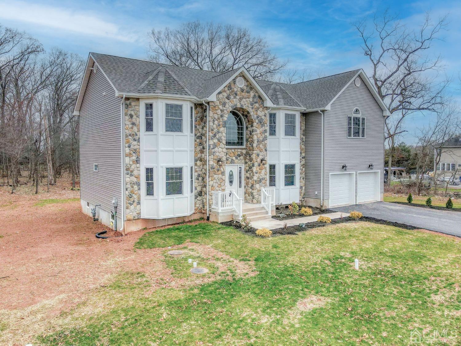 40 Suydam Road Somerset, NJ 08873 - Photo 3 of 60 Gallery Image 3
