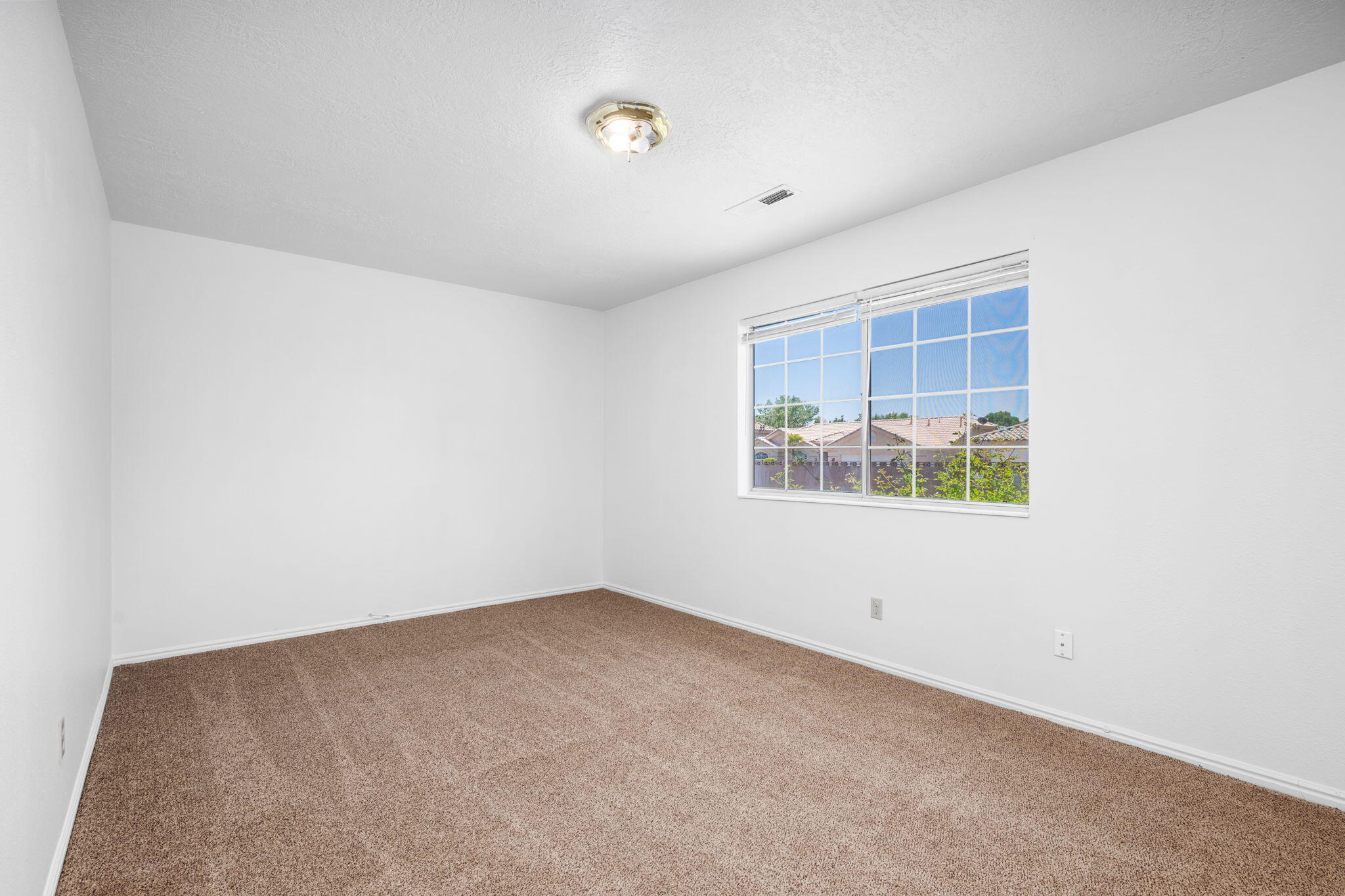 1015 South 1015 S River Road, Unit 6 St. George, UT 84790 - Photo 7 of 21 Front living room