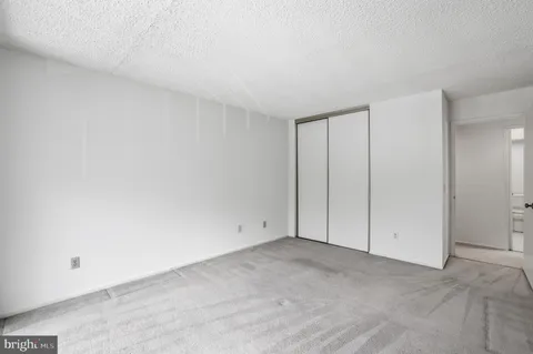 $314,900 | 6101 Edsall Road, Unit 502, Alexandria, VA 22304