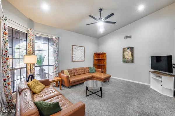 $694,999 | 1042 West Newport Beach Drive, Gilbert, AZ 85233