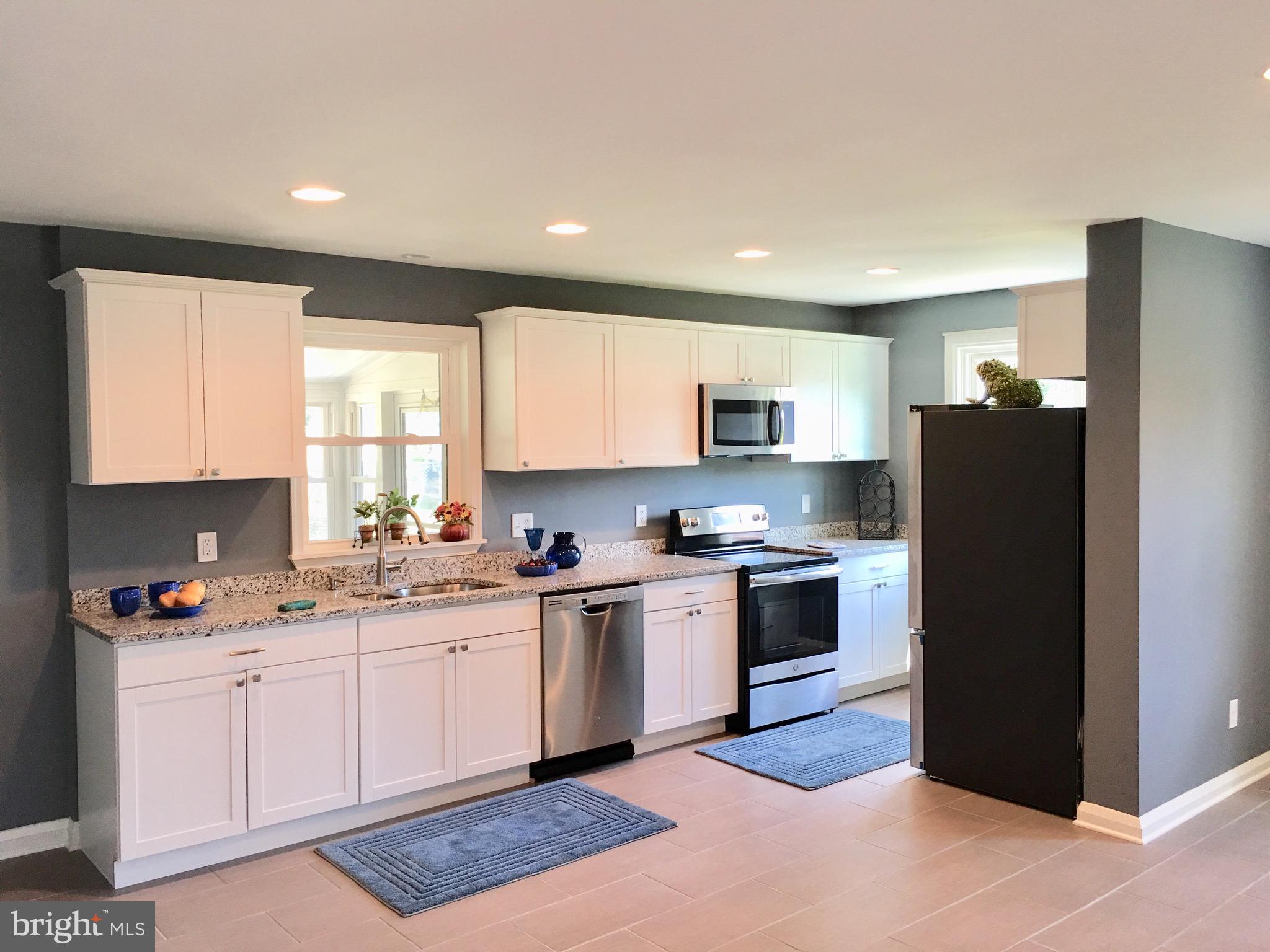 340 Upperlanding Road Baltimore, MD 21221 - Photo 11 of 29