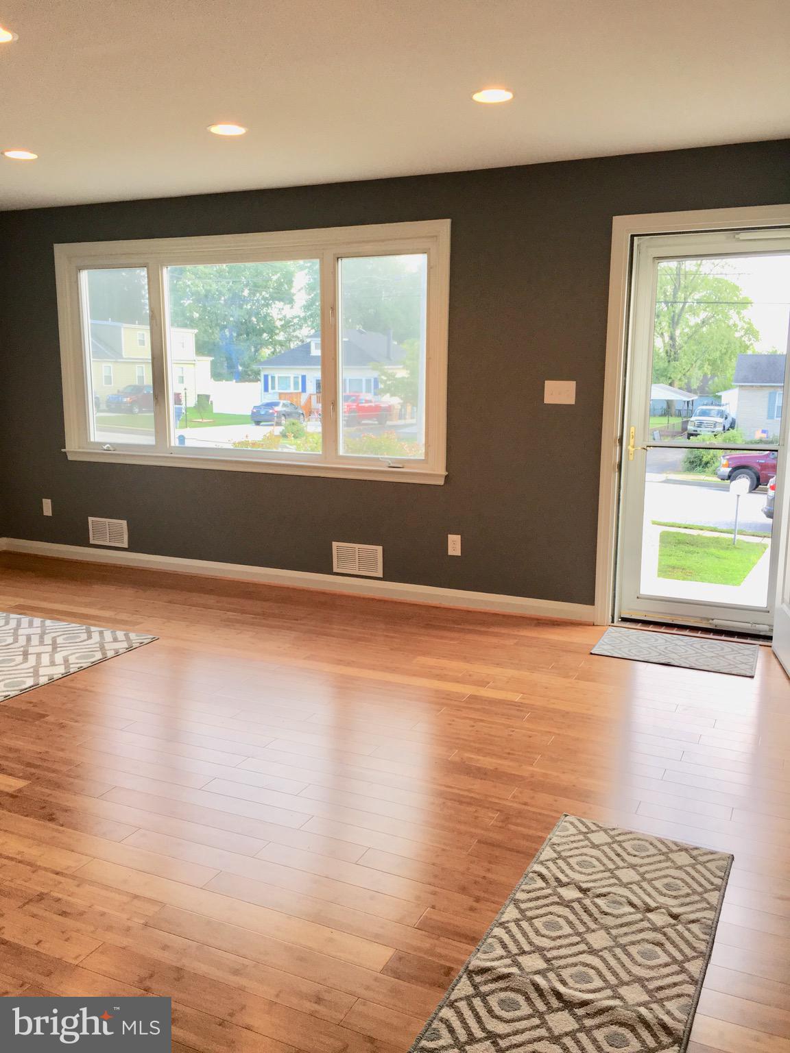 340 Upperlanding Road Baltimore, MD 21221 - Photo 7 of 29