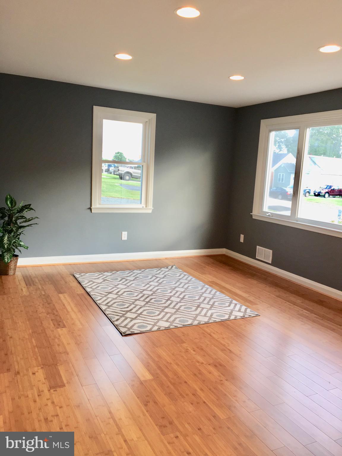 340 Upperlanding Road Baltimore, MD 21221 - Photo 8 of 29