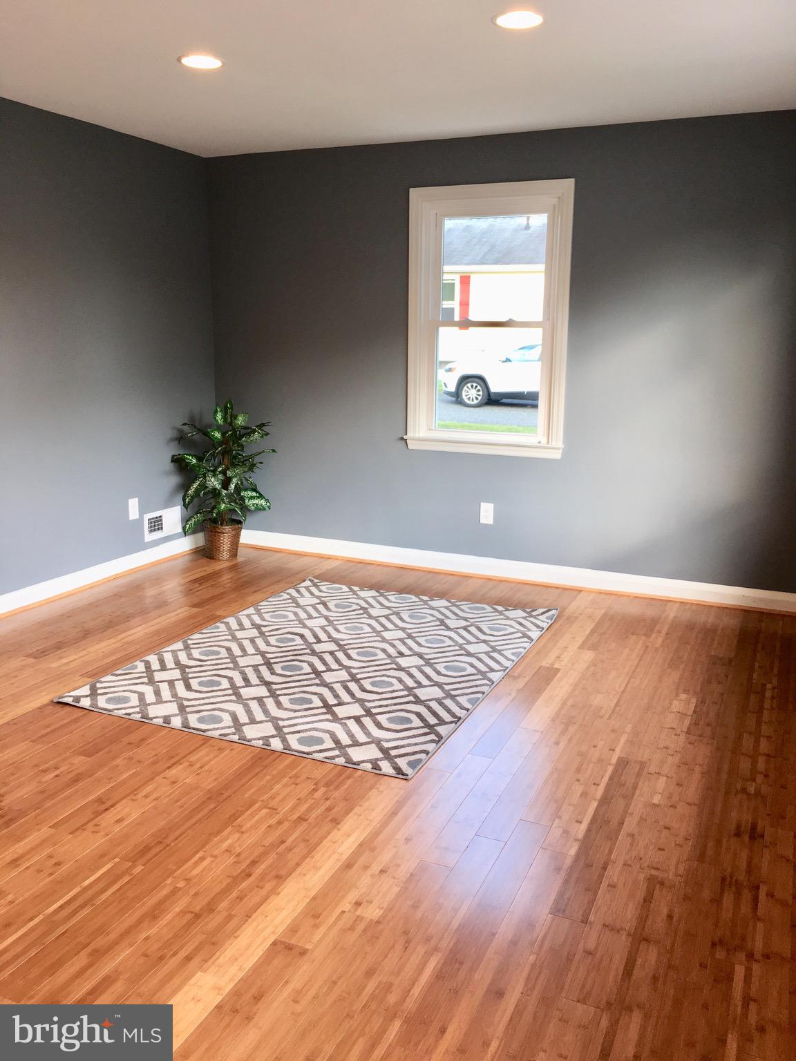 340 Upperlanding Road Baltimore, MD 21221 - Photo 9 of 29