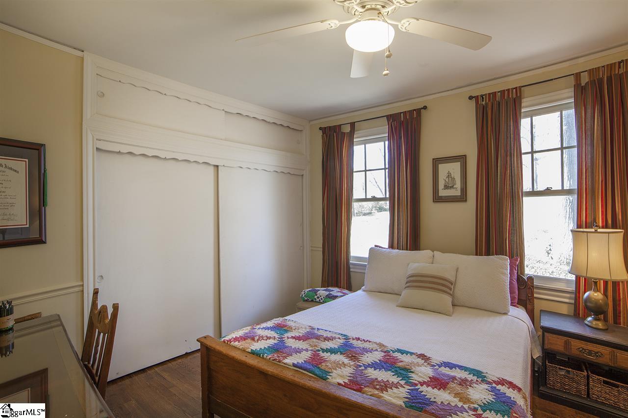 516 Grove Road Greenville, SC 29605 - Photo 27 of 36